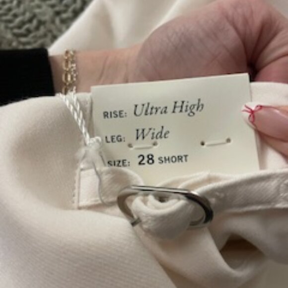 Abercrombie High-Waister Sloan WITH BUCKLE - Picture 5 of 7